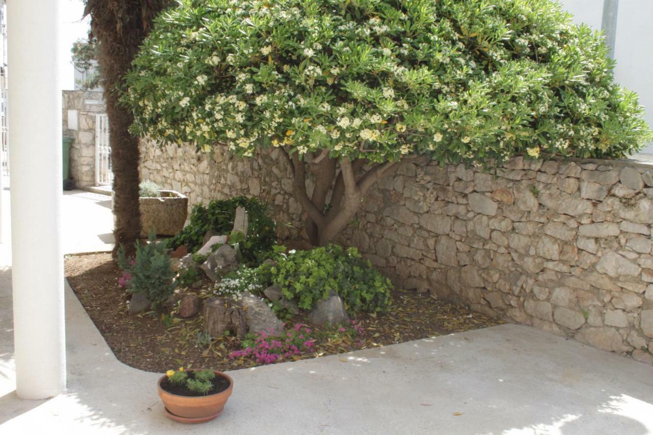 Apartmani "Mali Mago" Tribunj  Exterior photo