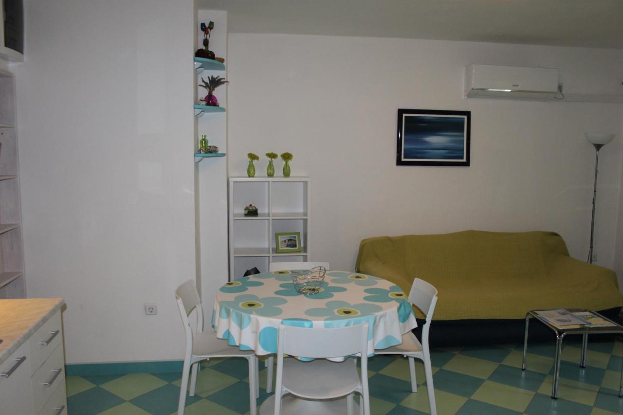 Apartmani "Mali Mago" Tribunj  Exterior photo